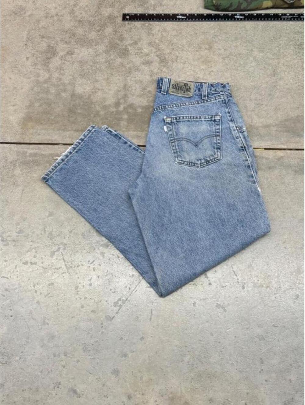 vintage levis silver tab relaxed baggy fit made in usa jeans size 32 x 30